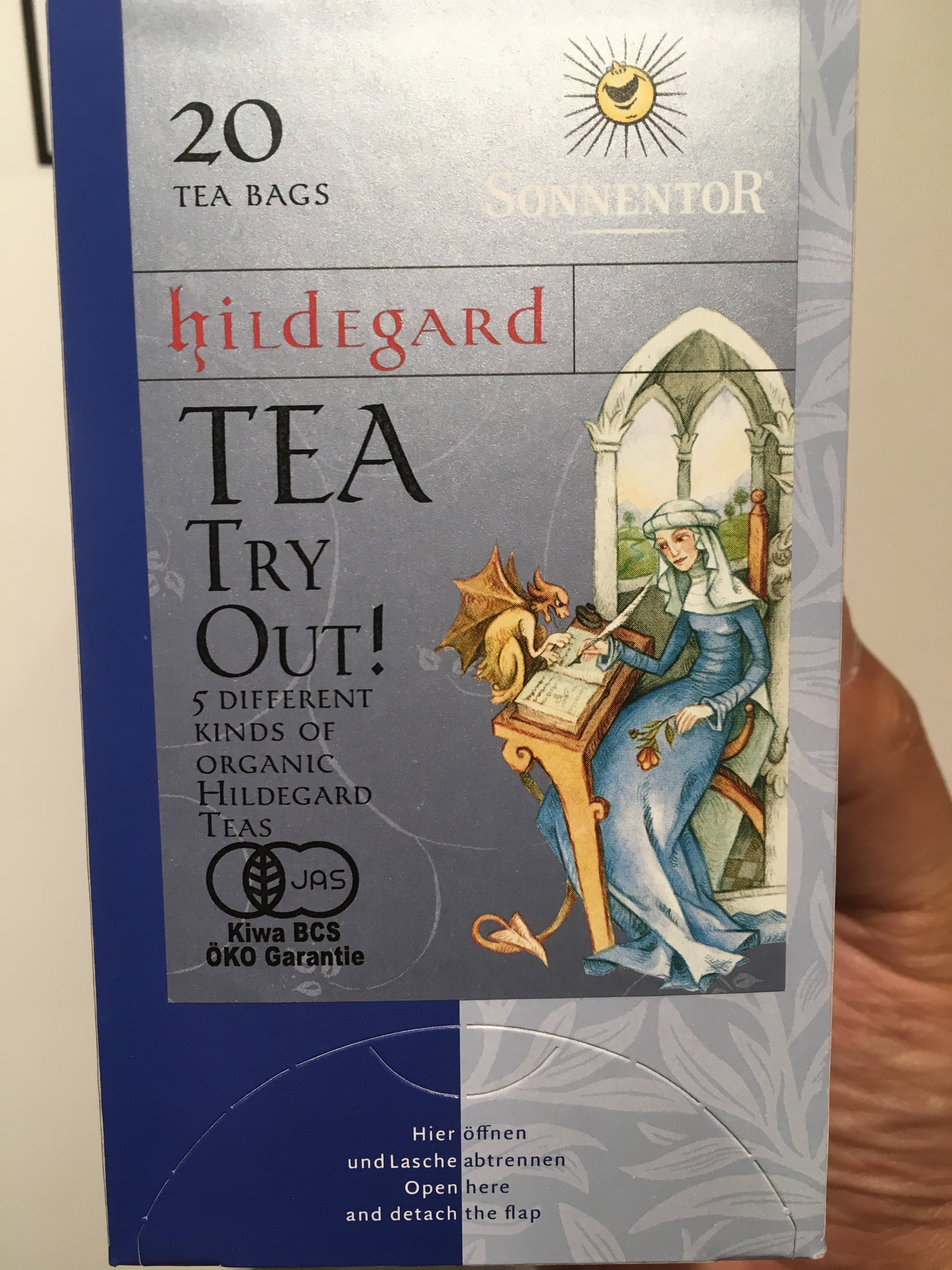 ゾネントアの『ヒルデガルドのお茶　5種』を飲みました。ヒルデガルドさんはフェンネルがお好き？