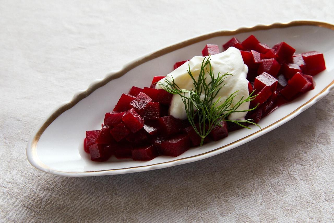 ロシアの家庭料理【ビーツのサラダ】。秒速レシピを知っておくことで”食べる輸血”と呼ばれるビーツを手軽に活かせそう！